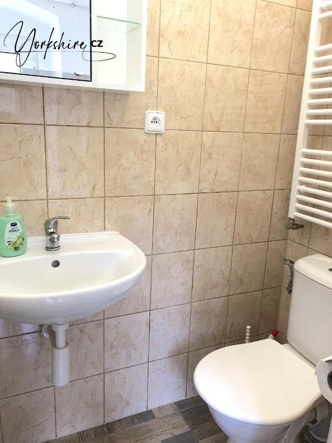 Apartment Yorkshire Bujanov Luaran gambar